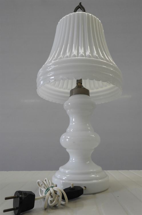 lampada da tavolo in vetro bianco - abat jour